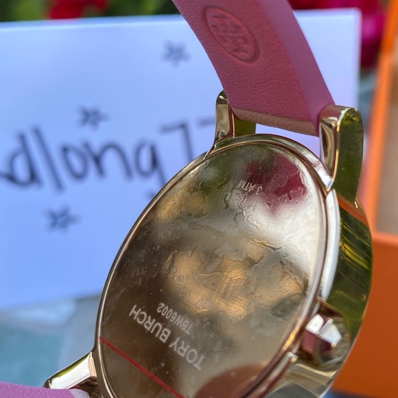 Tory Burch Ellsworth Leather Strap Watch - Picture 5 of 8